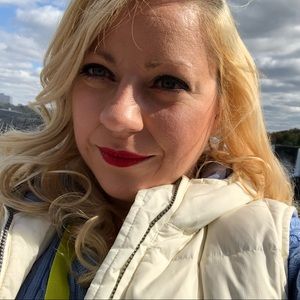 Meet your Posher, Jessica